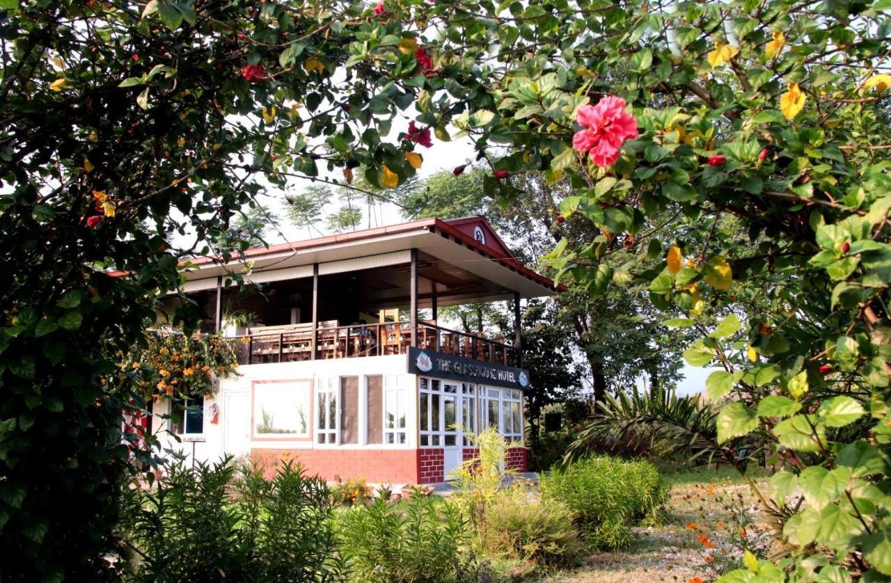 The Glasshouse Hotel Kawasoti Exterior photo