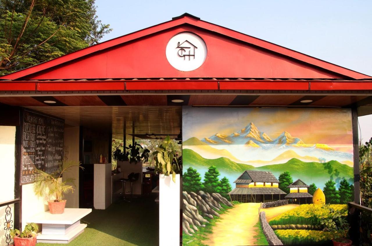 The Glasshouse Hotel Kawasoti Exterior photo