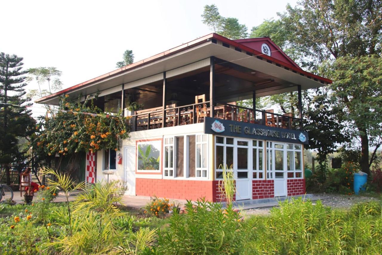 The Glasshouse Hotel Kawasoti Exterior photo
